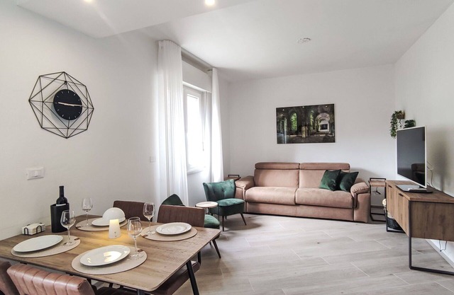 Cosy apartment for 4 people with WIFI, TV, patio and pets allowed