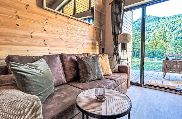 Cosy apartment in villa for 5 people with A/C, TV and terrace