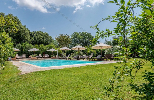 Cosy apartment in villa for 2 guests with pool, A/C, WIFI, TV, patio and pets allowed