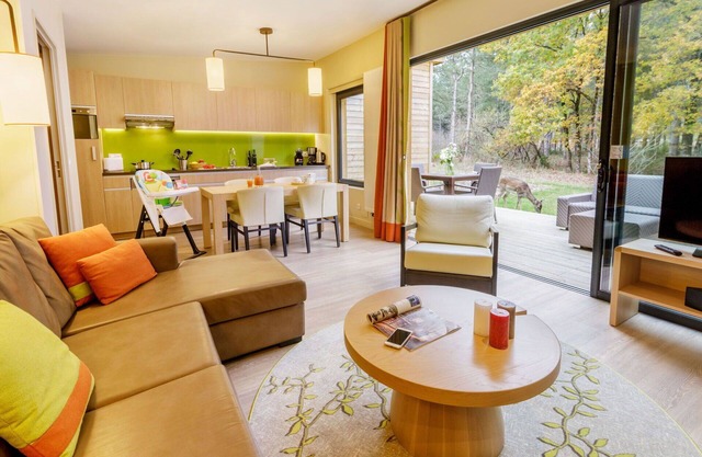 Cosy apartment in villa for 4 people with WIFI, pool, hot tub, TV, terrace and parking