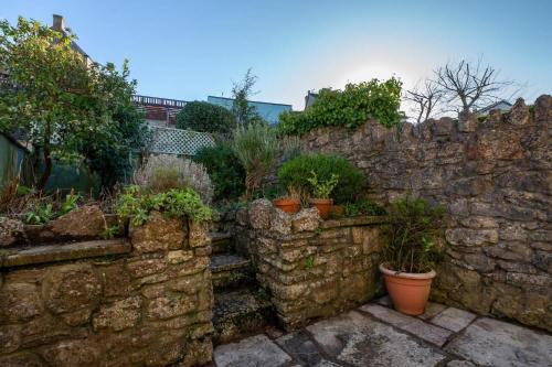 Cosy Cottage in the Mendip Hills Private Parking