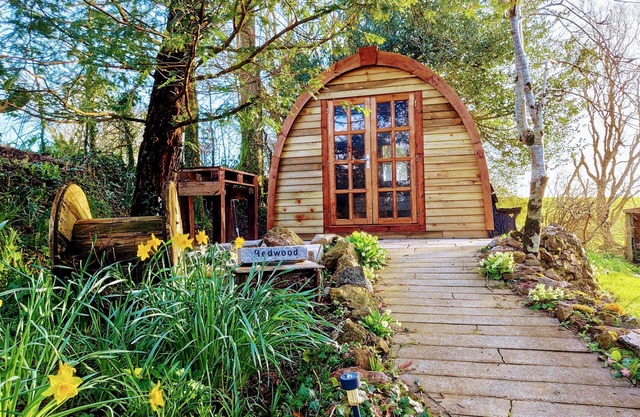 Cosy Glamping at The Greenhouse Spa Retreat
