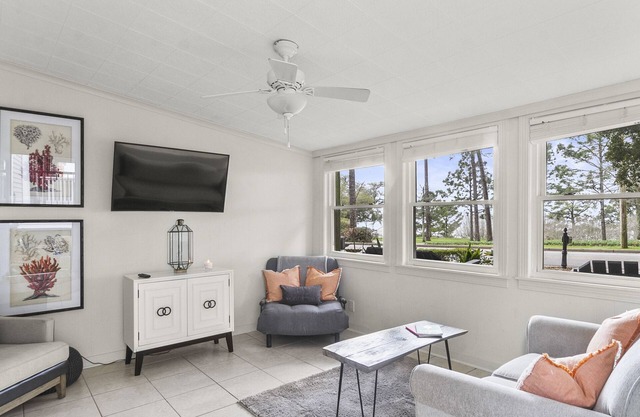 Cottage 1 - Bayview Bungalow