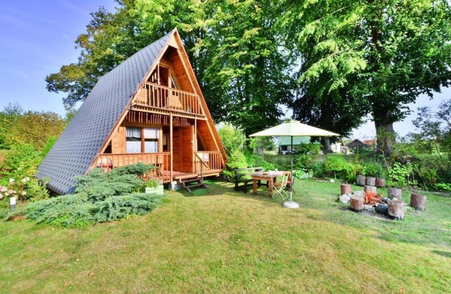 Cottage by Lake Jamno with Windsurfing Nearby