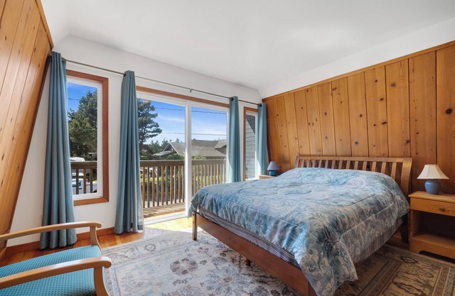 Cottage by the Sea · Cozy A-Frame · Short Walk to Nedonna Beach