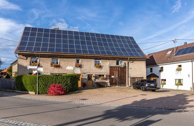 Cottage 'Schwarzwald - Ferienhaus In' with Private Terrace and Wi-Fi