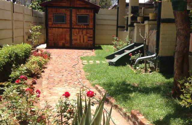 Cottage in Orange Grove