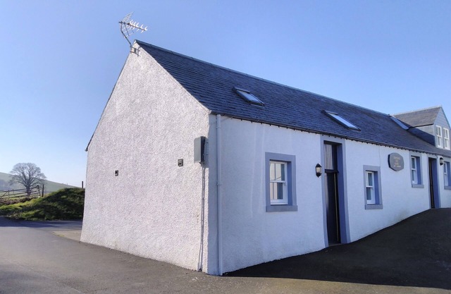 Cottage in peaceful Borders village close to Kelso