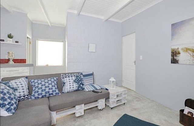 Cottage on Atlantic90