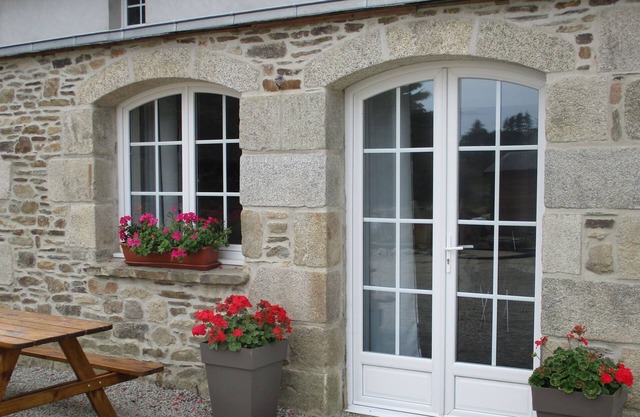 Cottage 'Penty's Molène 2' with Shared Terrace