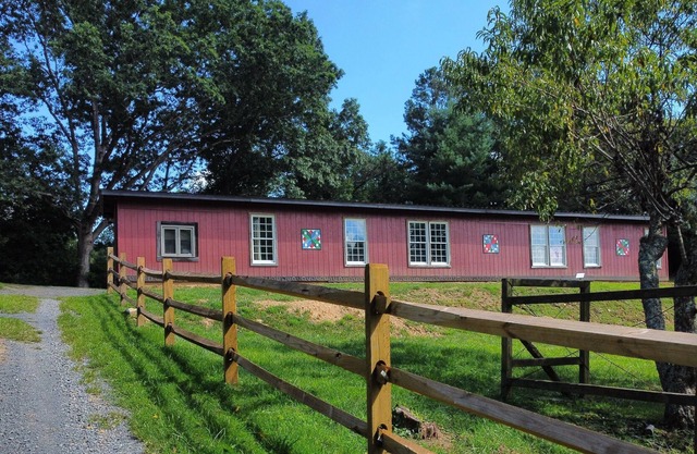 Count Your Lucky Stars! A Gorgeous Barn transformed to your next mountain stay.
