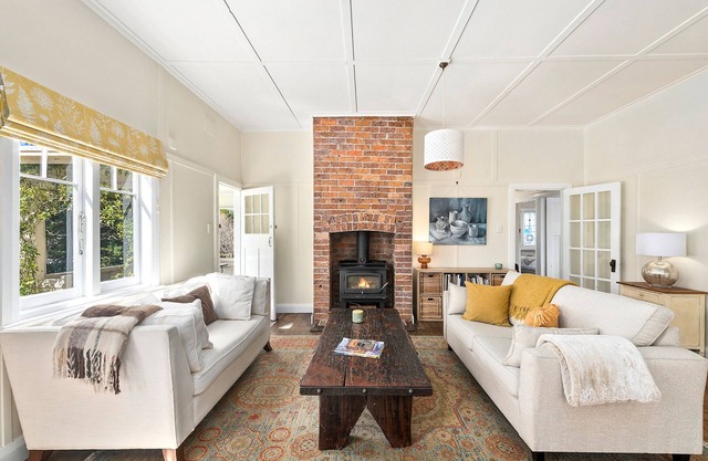 Country Cottage Charm