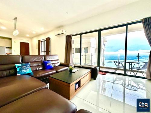Country Garden Danga Bay by RR JBcity
