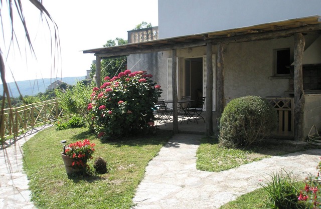 country holiday home - Cagnano