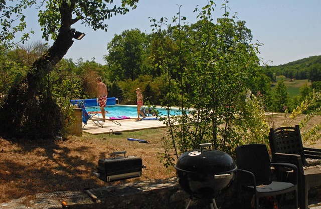 Country House,Mature Private Gardens &Heated Pool, nr Lot&Dordogne river valleys