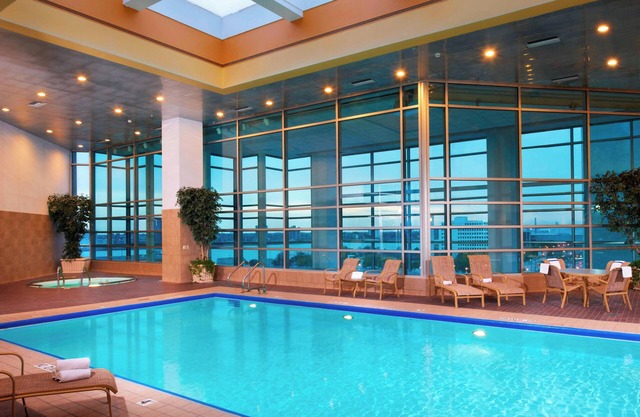 Courtyard By Marriott Detroit Downtown
