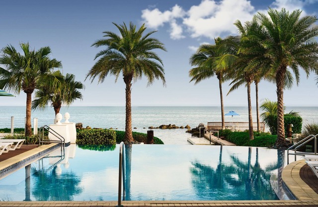 Courtyard by Marriott Faro Blanco Resort