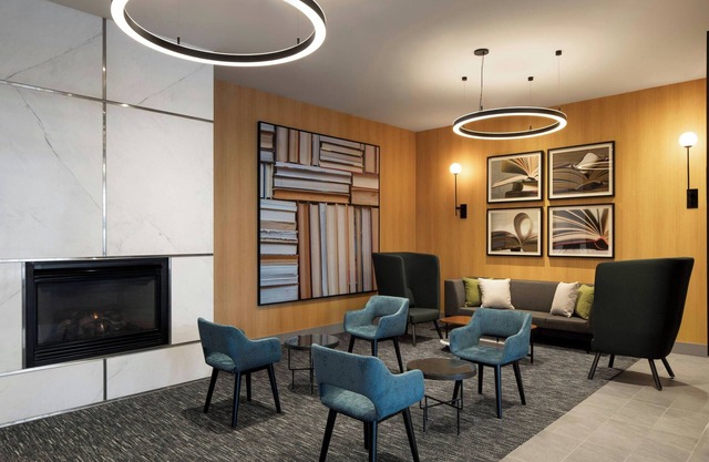 Courtyard by Marriott Montreal Airport