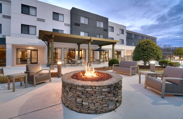 Courtyard by Marriott Johnson City