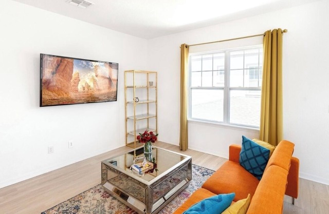 Cozy 1-bedroom apartment in fantastic Orlando with WiFi, AC 15mins airport