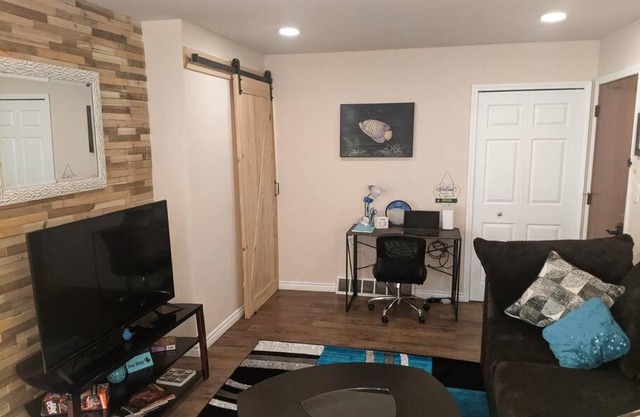 Cozy 1 Bedroom Apartment- Shelby Twp - Apt 1