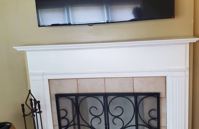 Cozy 3-bedroom bungalow in marvelous Memphis with AC, WiFi