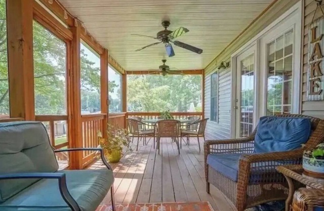 Cozy 3 bedroom cottage on beautiful Lake Tillery!