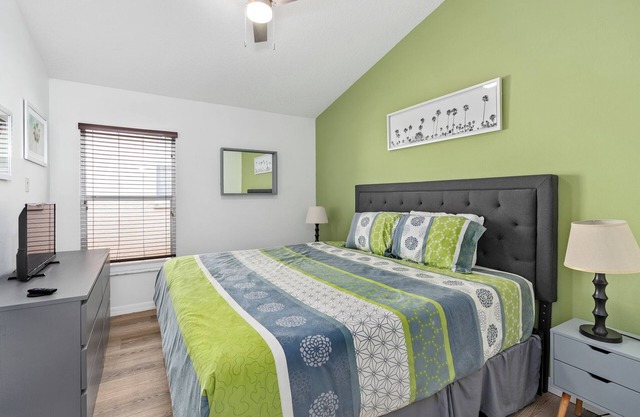 Cozy 4 bedroom near Disney