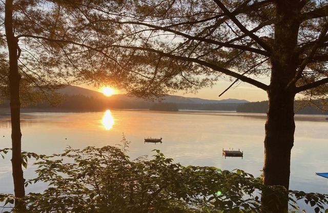 Cozy and comfortable cottage on Squam