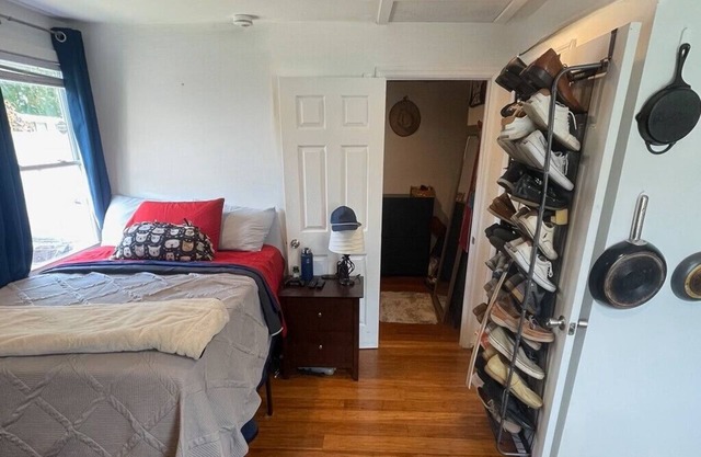 Cozy and quiet Studio 10 mins from the beach and Downtown St. Petersburg!nn