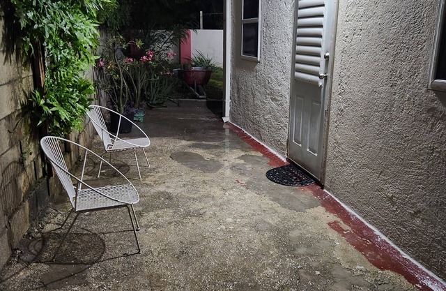 Cozy Apartment 1 minute away from Dover Beach & St.Lawrence Gap!