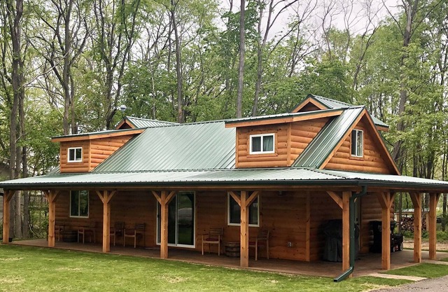 Cozy cabin next to winery!