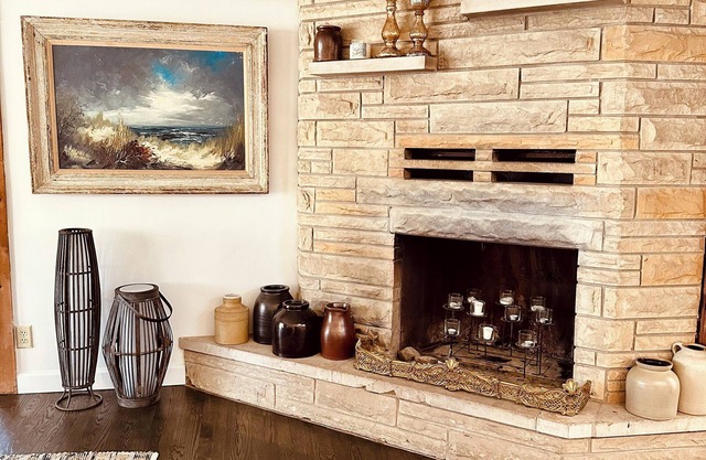 Cozy Cabin W/HOT TUB by Lake MI in Sawyer