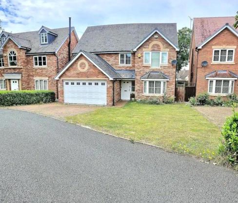 Cozy Coastal Retreat in Rhuddlan - 5 Bedroom House