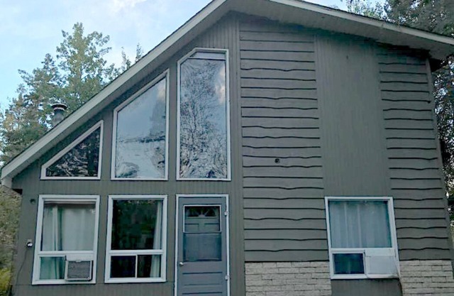 Cozy cottage in Arnes, 5 minute walk to Winnipeg lake