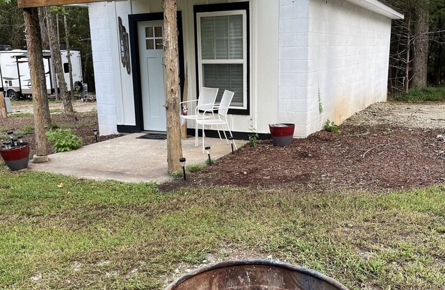 Cozy Cottage minutes to Clemson University