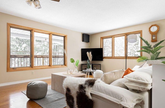 Cozy Creek Cottage | Private Water Access & Game room