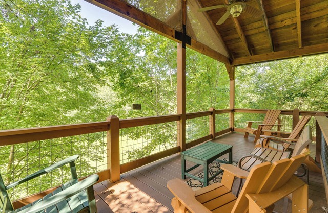 Cozy Creekside Cabin w/Fire Pit & Views!