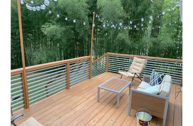 Cozy Decatur Bungalow - 10 min. to downtown Atlanta. The Perfect Intown Getaway!