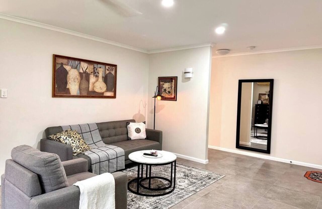 Cozy Family Home at Loganholme