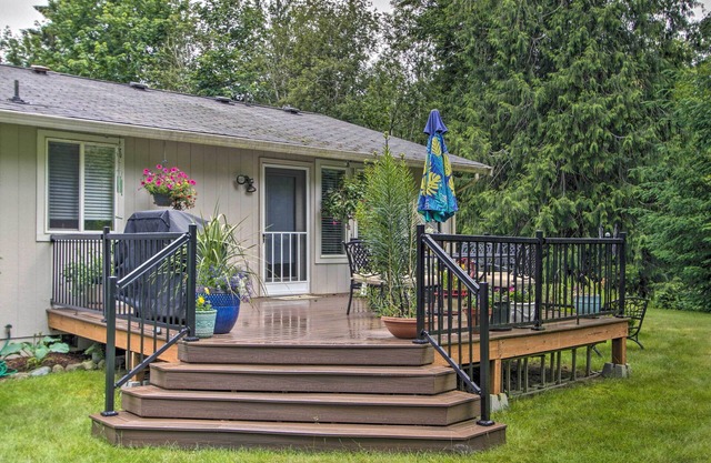 Cozy Home By Henderson Bay - 8 Miles to Gig Harbor