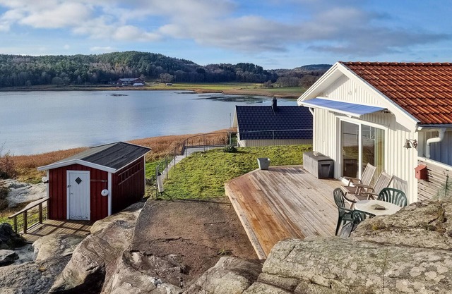 Cozy home in Kållekärr with WiFi