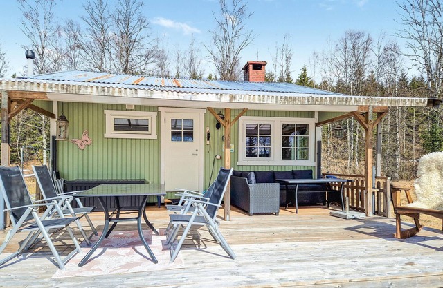 Cozy home in Långtjärn with kitchen