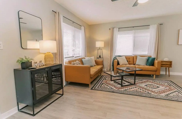 Cozy home in the heart of Jax