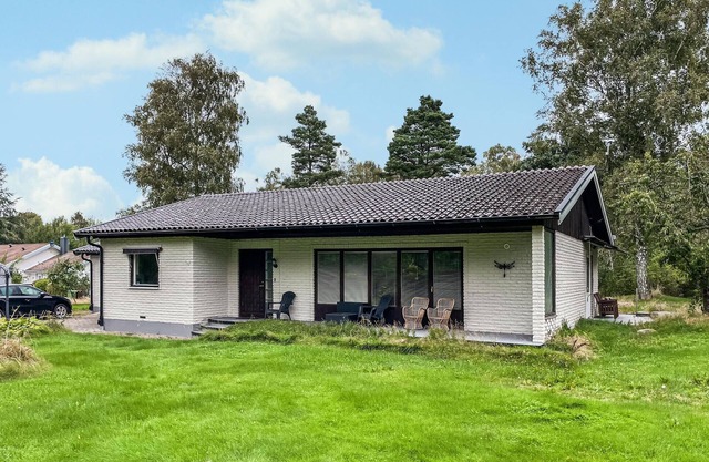 Cozy home in Tvååker with WiFi