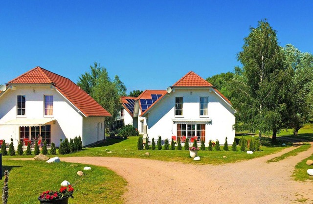 Cozy home in Verchen with WiFi