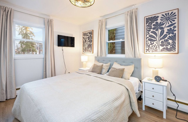 Cozy Home Near URMC, RIT, Strong