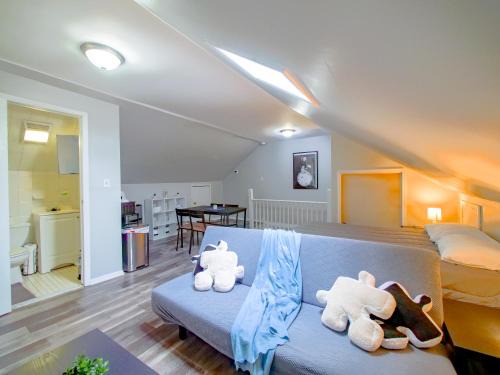 Cozy Jersey City Apt near NYC Free Wi-Fi & Great Location