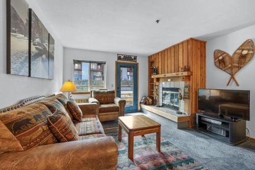 Cozy Kirkwood Condo – The Meadows 2 Bedroom condo