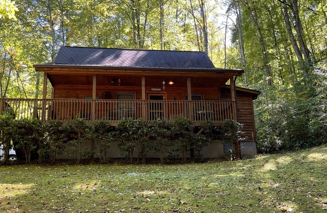 Cozy Lil’ Cabin.